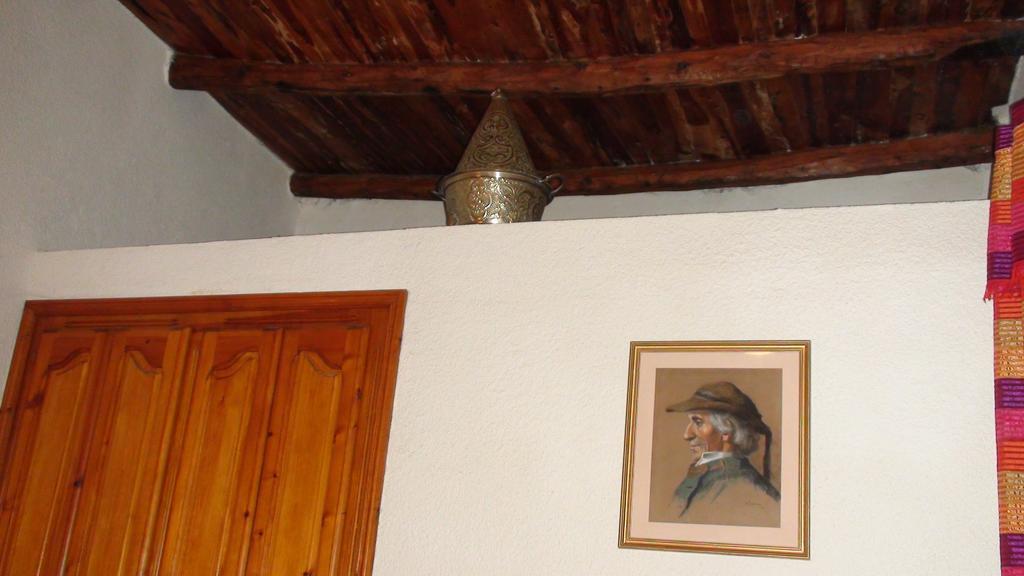 Riad Arambys Szavíra Kültér fotó