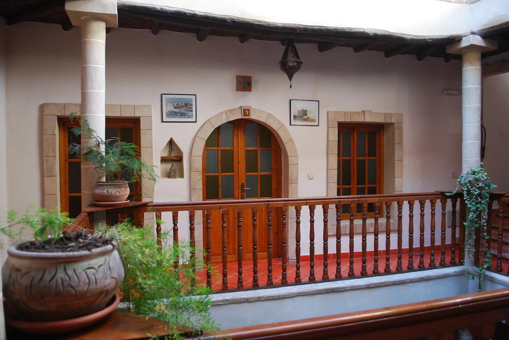 Riad Arambys Szavíra Kültér fotó